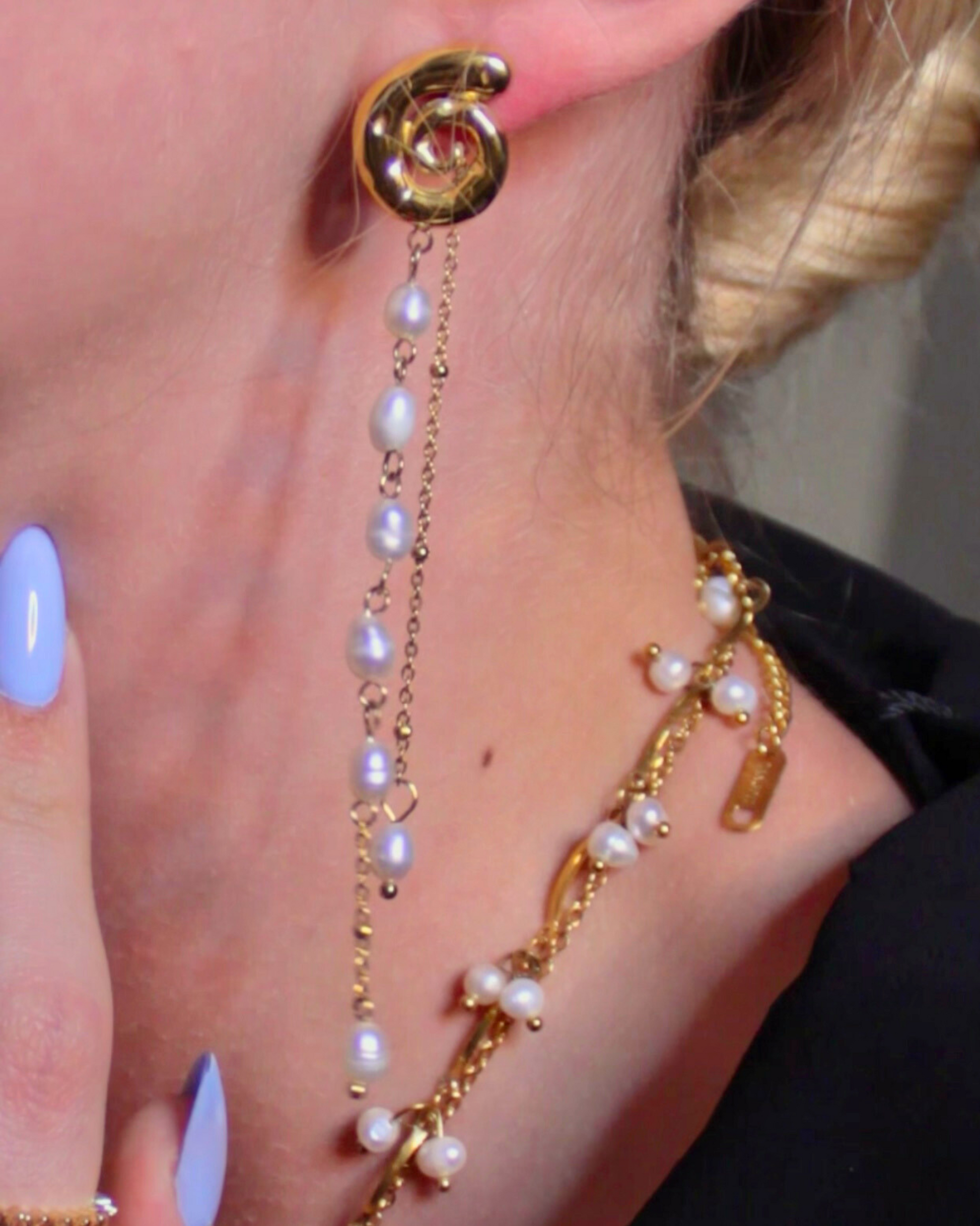 Giselle Pearl Earrings